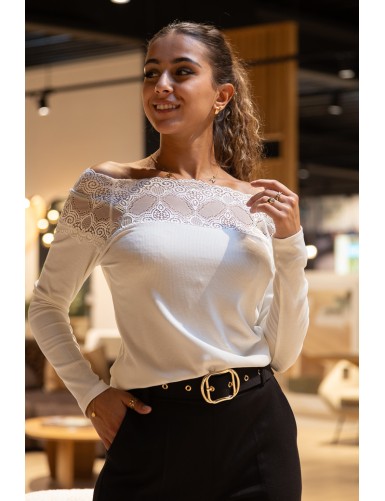 Blouse dentelle Amina