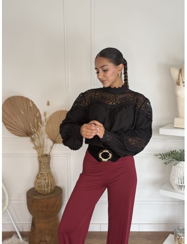 Blouse en dentelles noir...
