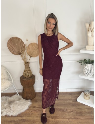 Robe longue à dentelle...