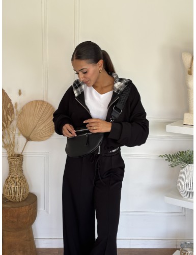 Gilet  zippé à capuche noir...