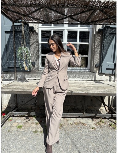 Pantalon fluide avec bouton...