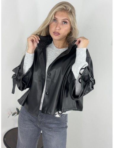 Veste en cuir lisse noire...