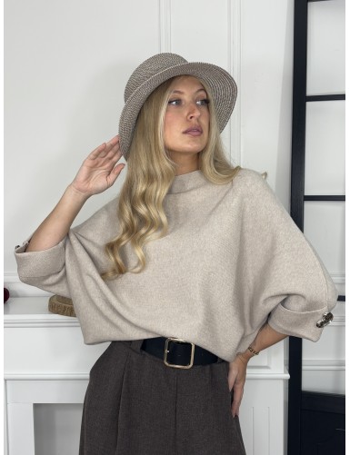 Pull avec broche et ample...