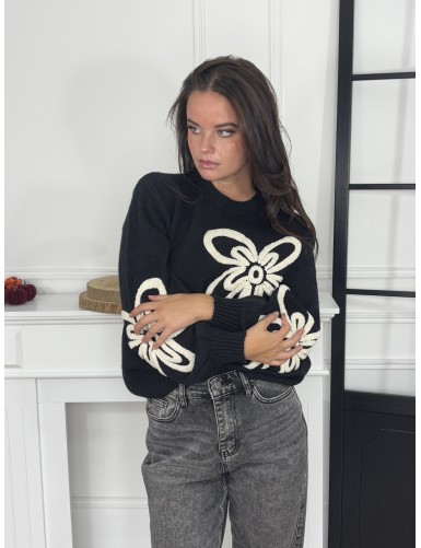 Pull à motifs de fleurs...