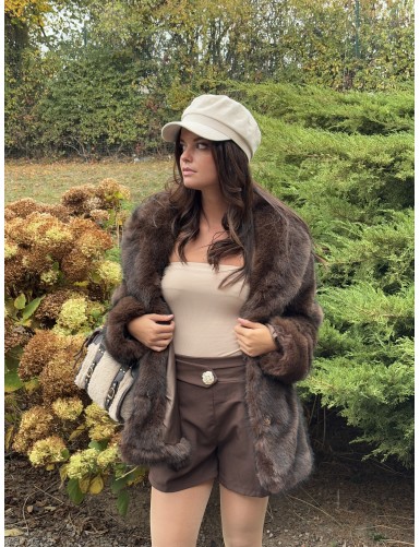 Manteau fausse fourrure...