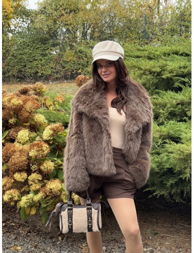 Veste à fourrure uni choco...