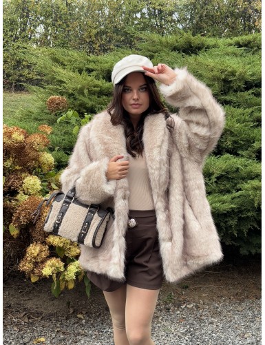 Manteau fausse fourrure...
