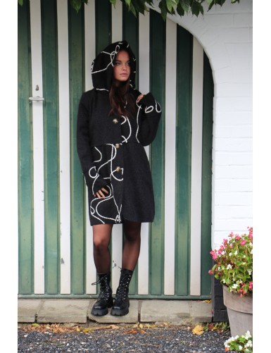 Manteau long et ample noir...