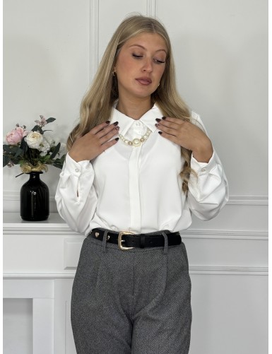 Chemise légère avec collier...