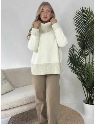 Pull col roulé à paillettes...