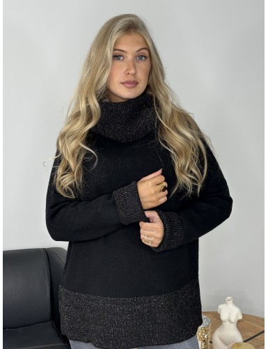 Pull col roulé à paillettes...