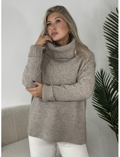 Pull col roulé à paillettes...