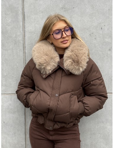 Veste chaude à fourrure...