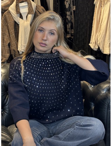 Pull à col rond et strass...