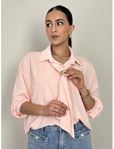 Chemise légère avec foulard...