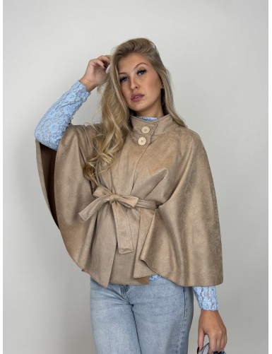 Veste courte à ceinture...