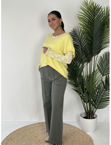 Pull col V sans manche...