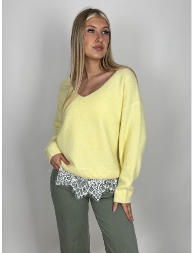 Pull col V à dentelles...