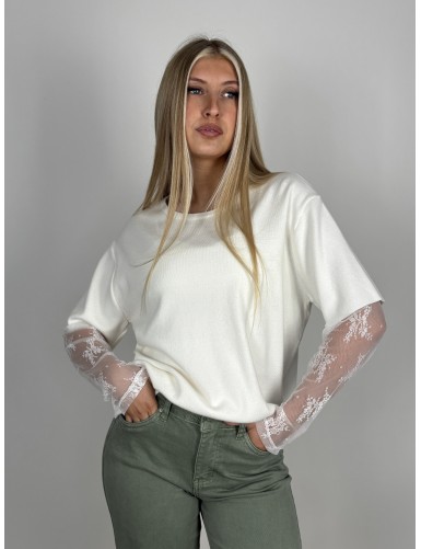 Pull col rond à manches...