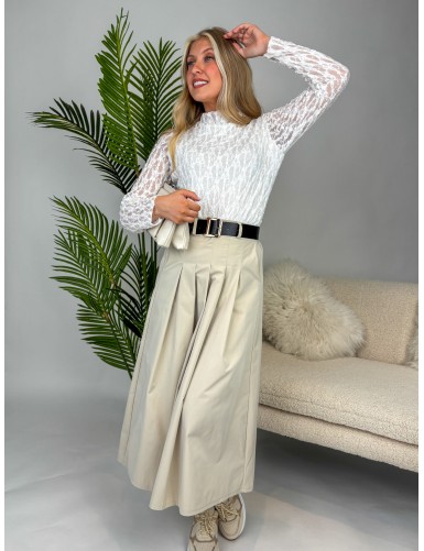 Jupe longue et ample unie...