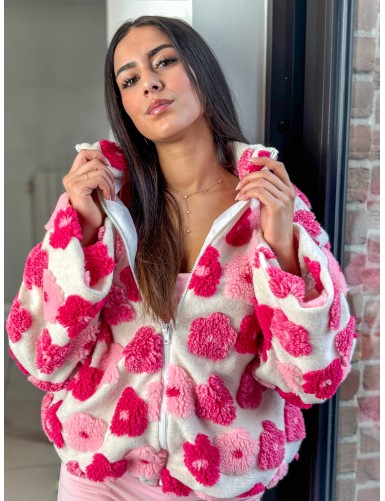 Veste à reliefs de fleurs...